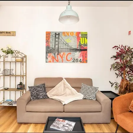 Apartment Piazza Volta Como